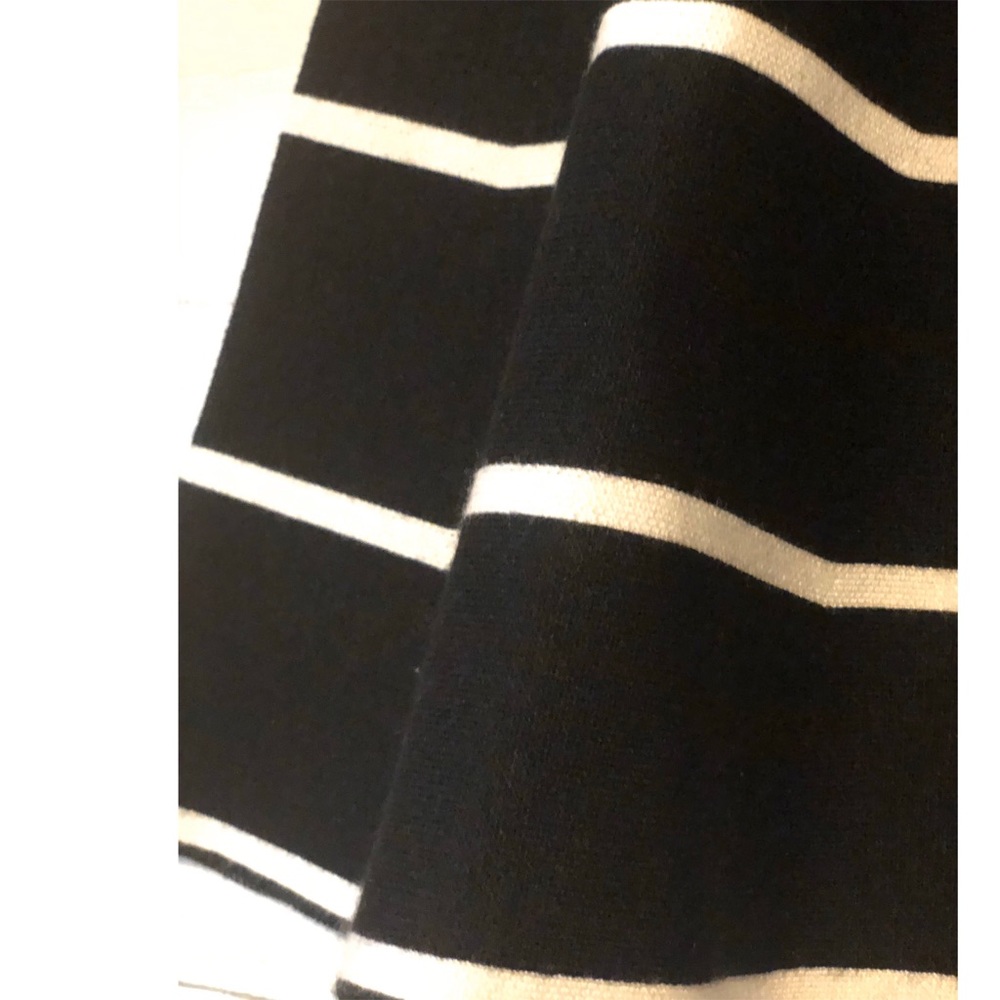 Max Studio Miniskirt - Picture 3 of 9